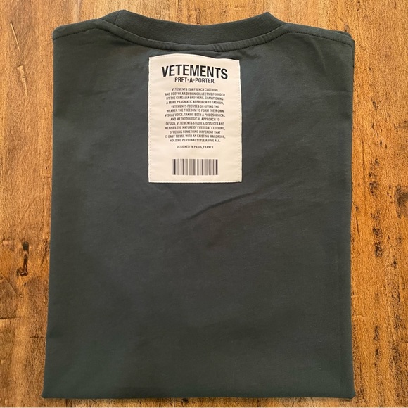 Vetements Oversized Logo Tee - Picture 2 of 5